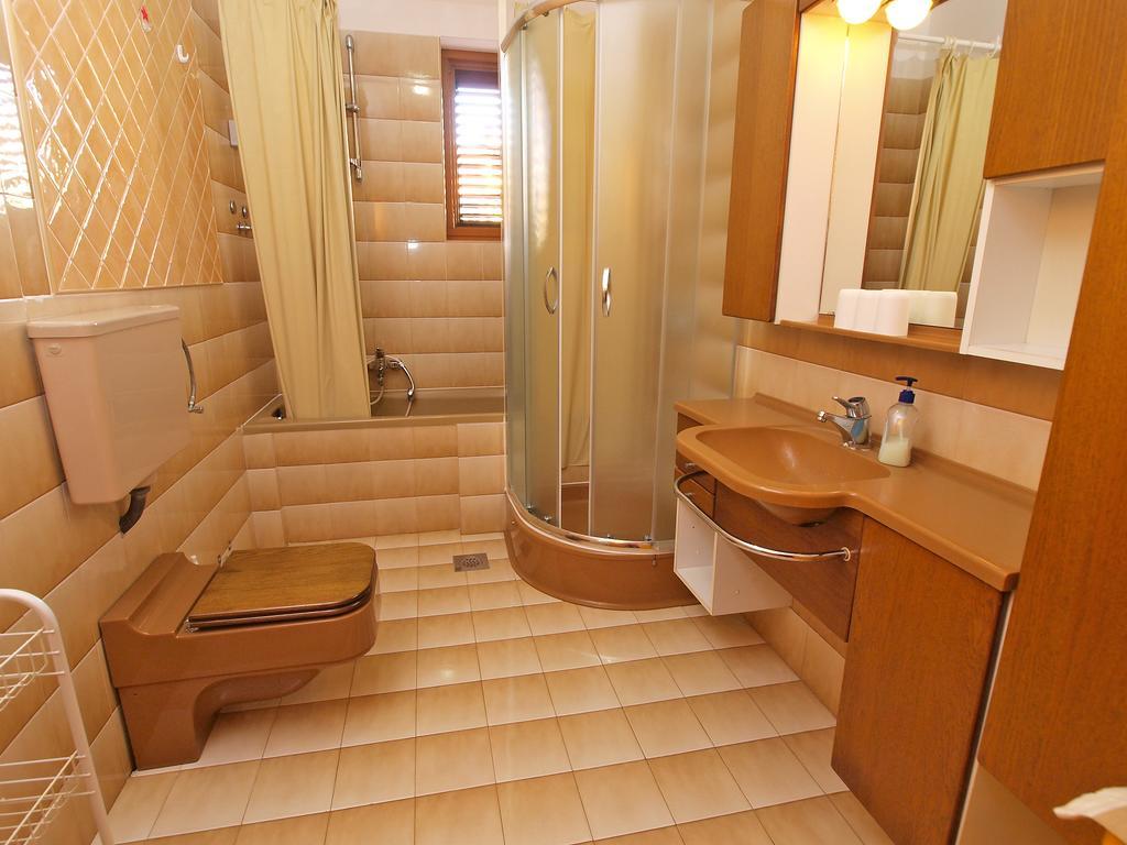 Apartments Fumica 954 พูลา ภายนอก รูปภาพ